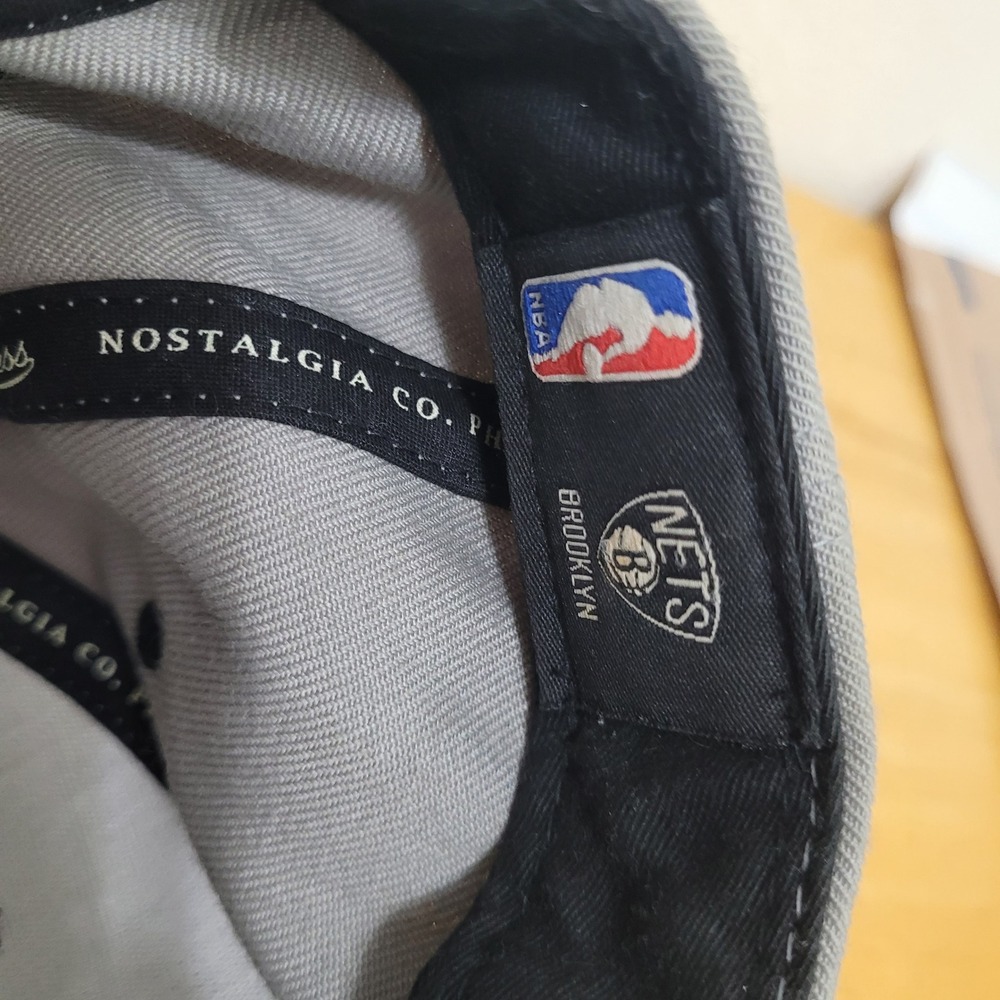 Mitchell & Ness Brooklyn Nets Snapback Hat Mens Grey Black NBA Basketball Cap - Picture 9 of 9